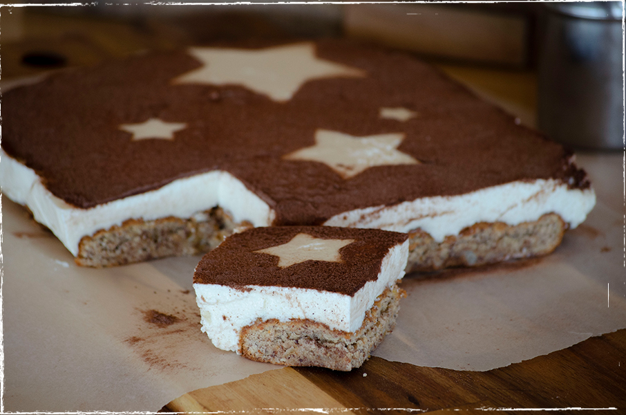 Cinnamon star flat cake