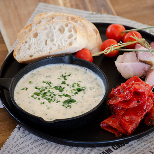 Cheese fondue with Waldviertler smoked cheese